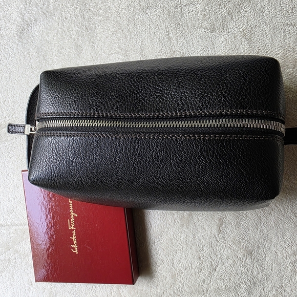 Salvatore Ferragamo Other - Salvatore Ferragamo 100% Leather Black Toiletry Travel/shaving Bag Sleek Design